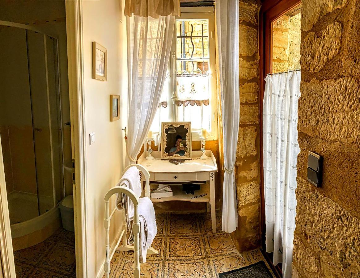 סרלה-לה קנדה La Lanterne Chambres D'Hotes מראה חיצוני תמונה